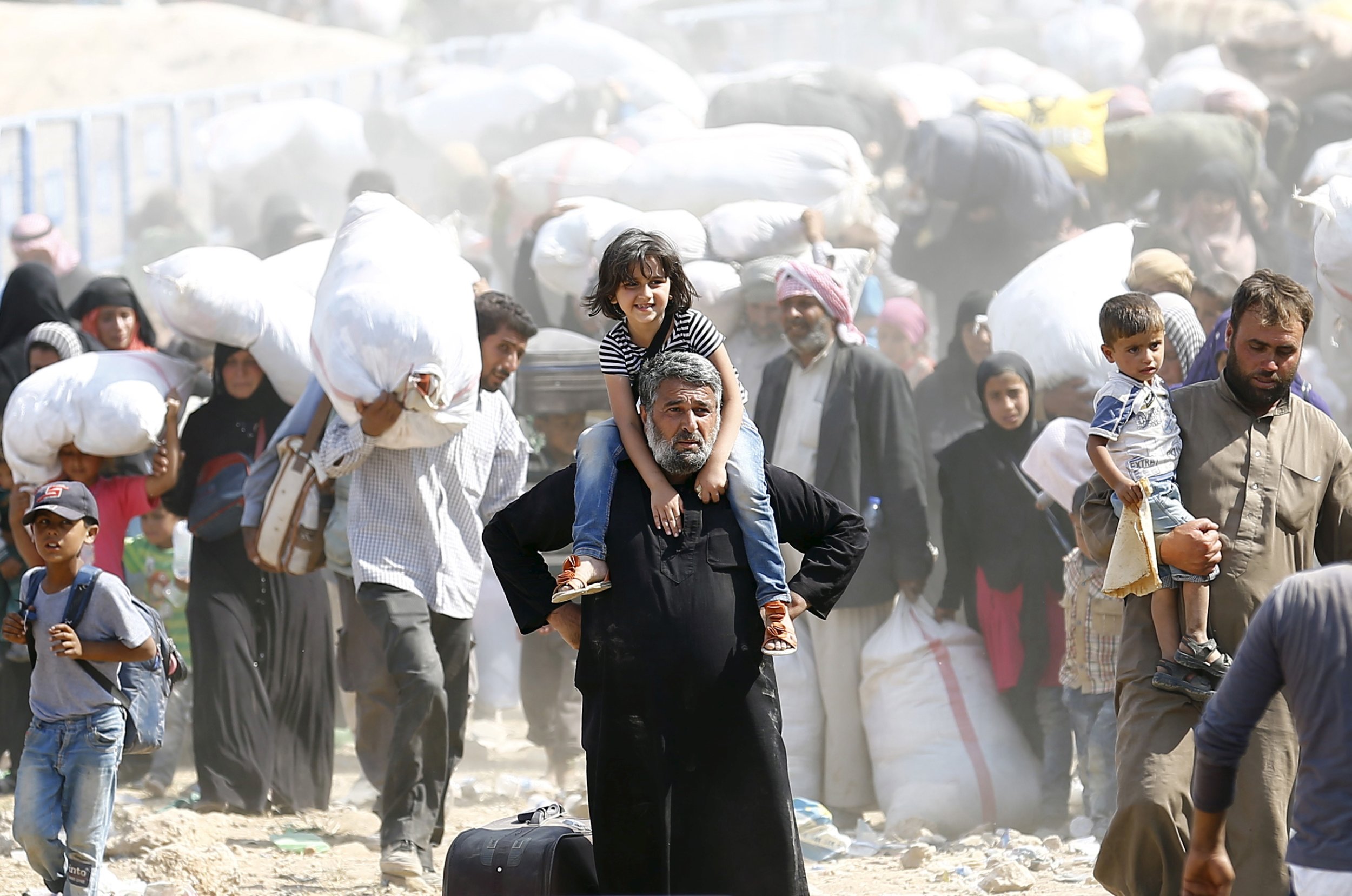 syrian-refugees-turkey-border