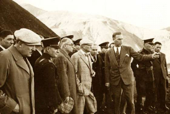 Atatürk Cumhurbaşkani Ergani̇ Bakir