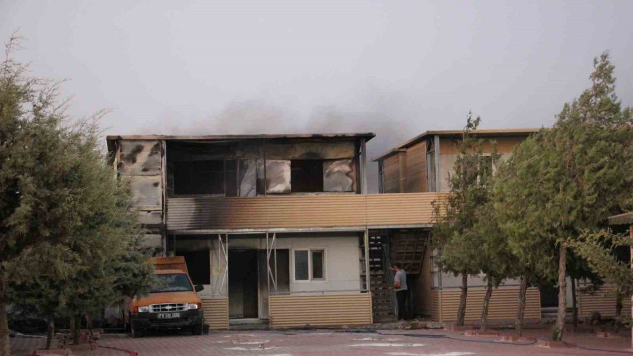 Kilis’te ormanlık alanda çıkan yangın söndürüldü