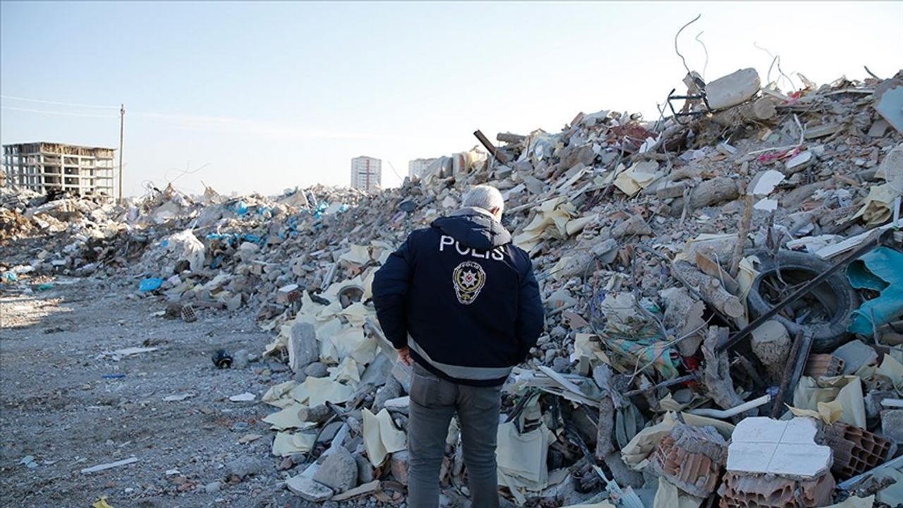 Diyarbakır'da yıkılan iki bina daha ruhsatsız ve projesiz çıktı