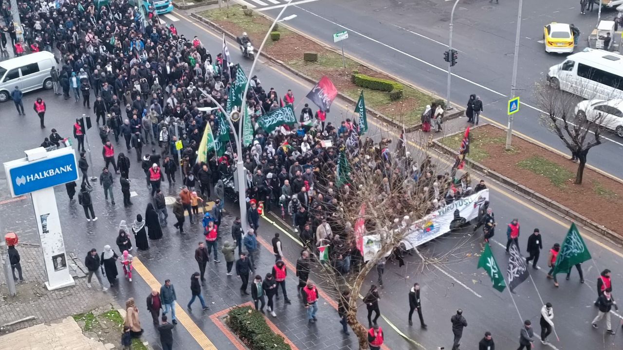 Diyarbakır'da Büyük Kudüs Yürüyüşü
