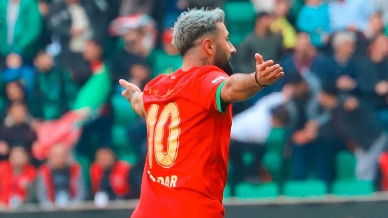 Amedspor’da basit kırmızı kart ilk yarıyı mağlup kapattırdı