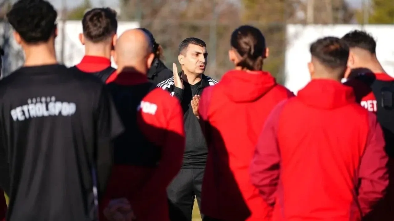 Amedspor'un eski hocasına sert çıktı, "Kürt düşmanı değilim" dedi