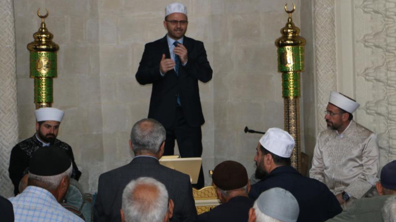 Diyarbakır Ulu Camii'nde dünya birincisi okudu