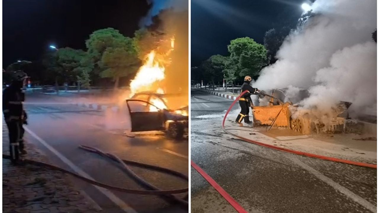Van'da otomobil alev alev yandı