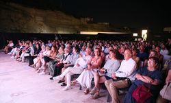 MUĞLA - Uluslararası Bodrum Caz Festivali "Kerem Görsev Trio" konseriyle başladı