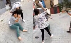İzmir’de kızlar saç saça baş başa kavgası kameraya yansıdı