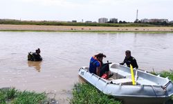 Dicle Nehri'ne düşen kişi aranıyor