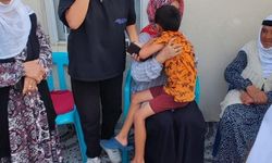 Kaybolduğu sanılan çocuk, komşunun avlusunda uyurken bulundu
