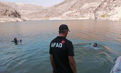 Zihinsel engelli oğlunu kurtarmak isterken boğuldu