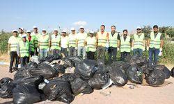 Van Gölü kıyısında "çevre temizliği şenliği" 