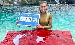Su perisi Şahika Ercümen yine rekor kırdı