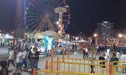 Lunaparkta akşam yoğunluğu