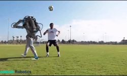 Robot futbolculara hazır mısınız? (Videolu haber)