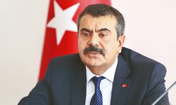 Bakan Tekin, “Türkçe’den 70 alamayan sınıfta kalacak”