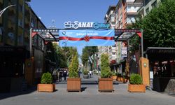 Sanat sokağı aslına dönüyor