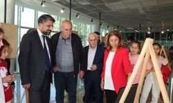 Adıyaman'da yöresel kıyafetlerin resmedildiği sergi açıldı