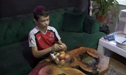 Görenleri hayrete düşürüyor! 12 yaşındaki Eymen, şeker gibi sarımsak-soğan yiyor!