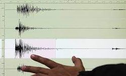 Adana ve Van'da deprem
