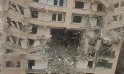 Diyarbakır’da ağır hasarlı bina çöktü