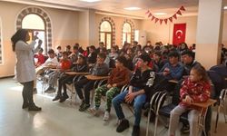 Diyarbakır'da öğrencilere doğru yöntem uygulamalı anlatıldı