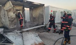 Malatya'da konteyner kentte yangın