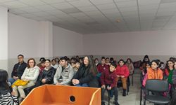 Mardin’de öğrenci yazar buluşması