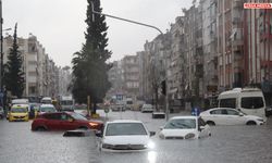 Antalya’da sel: Bin 500 su baskını ihbarı