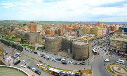 Diyarbakır'ın en işlek caddesi 4 günlüğüne kapatıldı