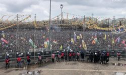Diyarbakır Newroz’unda yağmur ve Zana sürprizleri