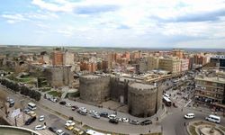 Diyarbakır’da gözler üç noktadaki hareketliliğe çevrildi