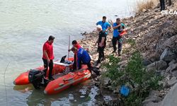 O nehirde sualtı cihazıyla ceset arandı