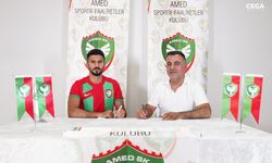 Izmirli sol bek Amedspor'a imzayı attı