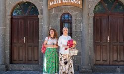 Diyarbakır'da 90 bininci ziyaretçi çiçekle karşılandı