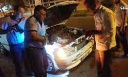 Otomobilin motoruna giren kedi çıkarıldı