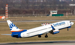 SunExpress'ten yolculara arızalı uçak