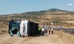 Bingöl’de yolcu otobüsü devrildi: 14 yaralı