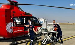 Ambulans helikopter 2 günlük bebek için havalandı