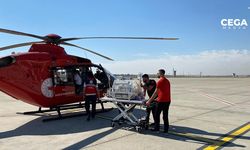 Ambulans helikopter İbrahim bebek için havalandı