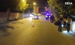 Dur ihtarına uymayan otomobil polise çarparak kaçtı