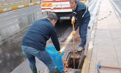 Diyarbakır'da yağış sonrası yağmur suyu hatlarında çalışma