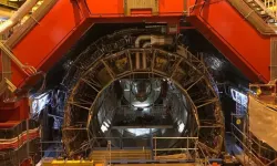 CERN, evreni çözmeye bir adım daha yaklaştı