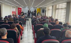 Diyarbakır'daki PTT personeline klasik müzik morali