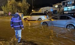 MUĞLA - Bodrum'da kuvvetli sağanak nedeniyle evleri su bastı