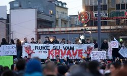 Sırbistan'da hükümet protestosu