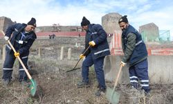 Diyarbakır'da mezarlıklar için  temizlik ekibi kuruldu