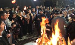 Diyarbakır'da Newroz Resepsiyonunda ateşler yakıldı