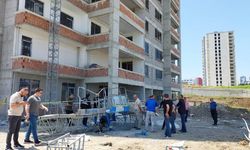 Nusaybin’de 3. kattan düşen işçi yaralandı