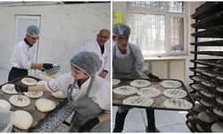 Diyarbakır’da öğrenciler 130 aileye Ramazan pidesi çıkartıyor