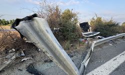 Siirt'te otomobil refüje çarptı, bir yaralı